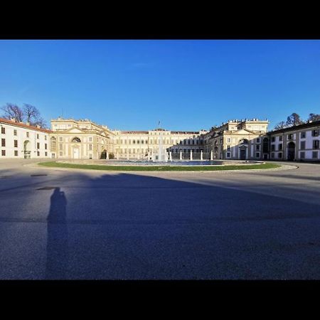 La Casa Di Greta Lägenhet Monza Exteriör bild