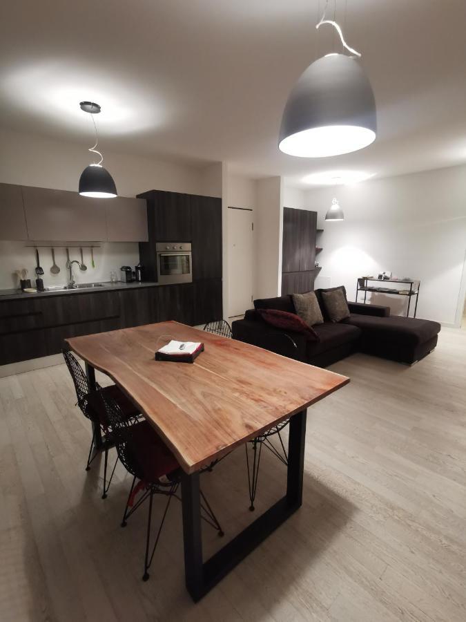 La Casa Di Greta Lägenhet Monza Exteriör bild